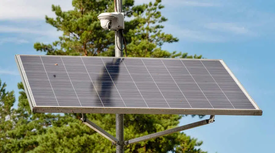 Cómo funcionan las cámaras de seguridad con panel solar